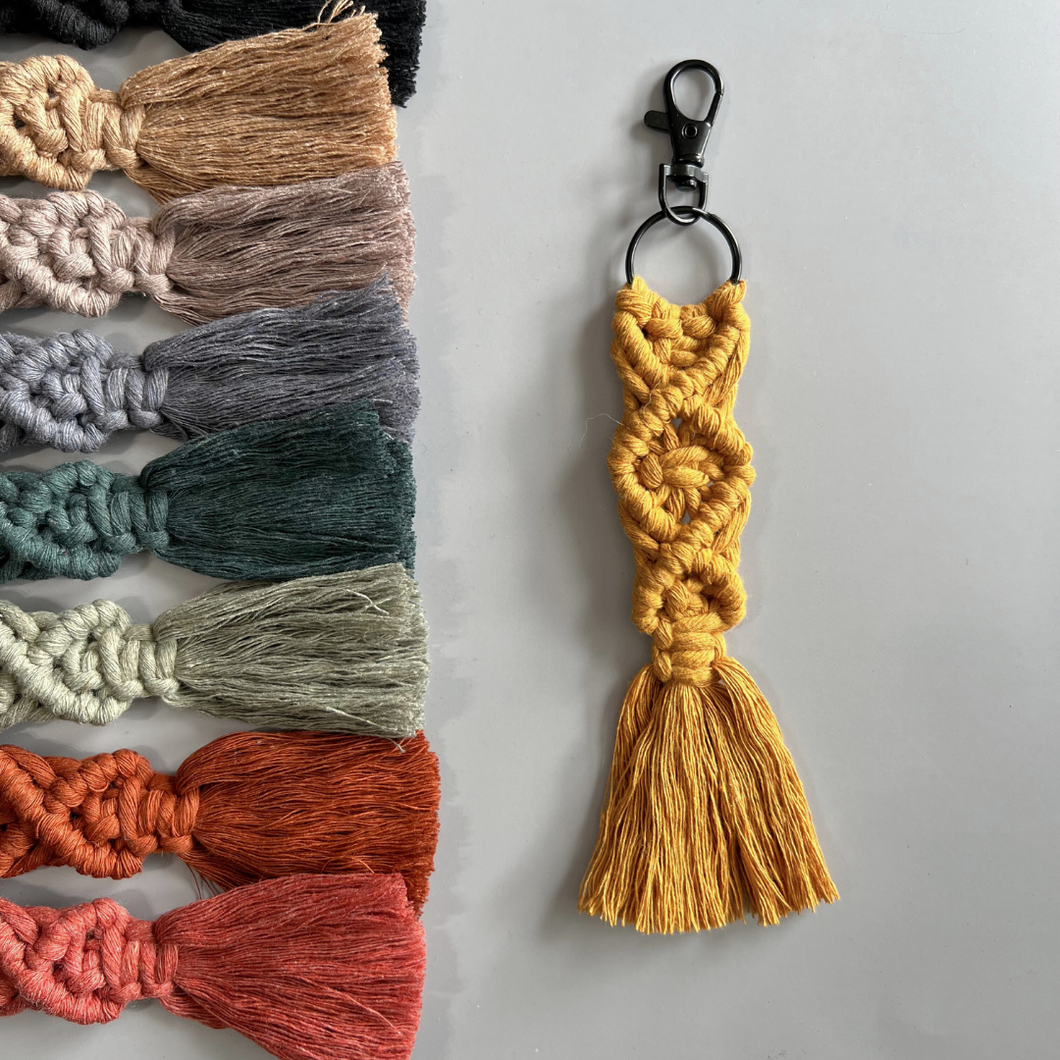Classic macrame keychain