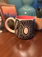 Load image into Gallery viewer, Sgraffito mug #32