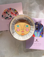 Load image into Gallery viewer, Smiley Porcelain Trinket Dish