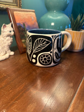 Load image into Gallery viewer, Sgraffito mug #31 -peony