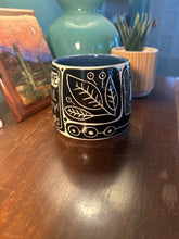 Load image into Gallery viewer, Sgraffito mug #29 - Talking Heads