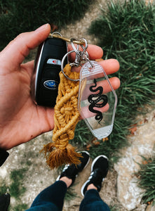 Classic macrame keychain