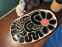 Load image into Gallery viewer, Sgraffito plate #2