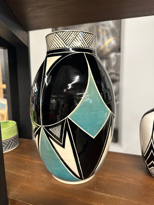 Tall pot with aqua