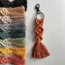 Load image into Gallery viewer, Classic macrame keychain